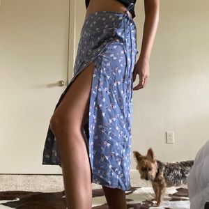 Flower blue skirt